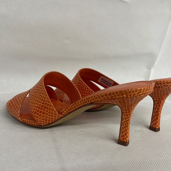 NEW Marc Fisher Queta Sandal Snakeskin Animal Print Strappy Open Sandal orange - Picture 7 of 7